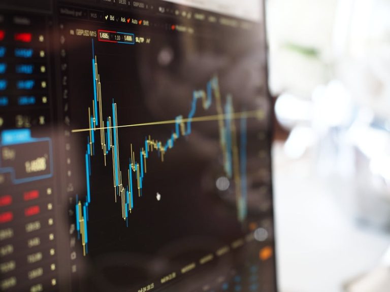 Globale Finanztrends im Jahr 2025 - Die Perspektive des Experten Chaslau Piastsiuk