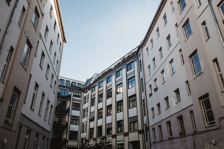 Immobilien als Kapitalanlage: Vorteile und Risiken